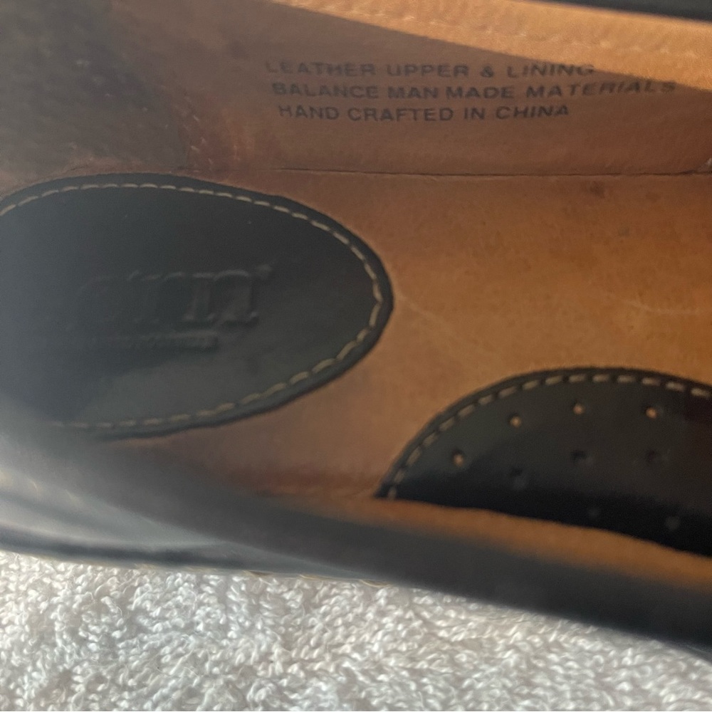 BORN Brown Leather Slip On Loafer Style Flats. Size 7 - Picture 7 of 8